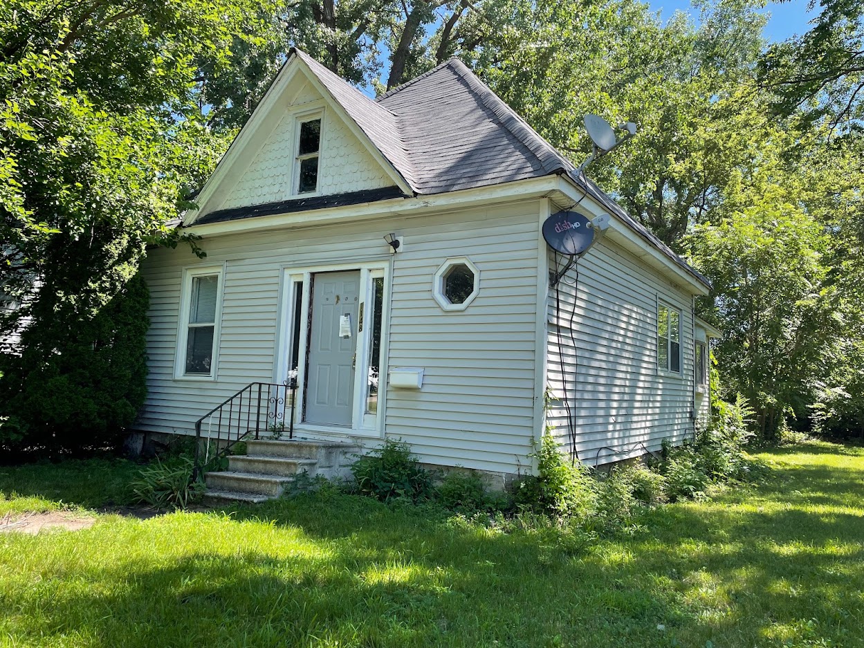 1148 Columbia St.